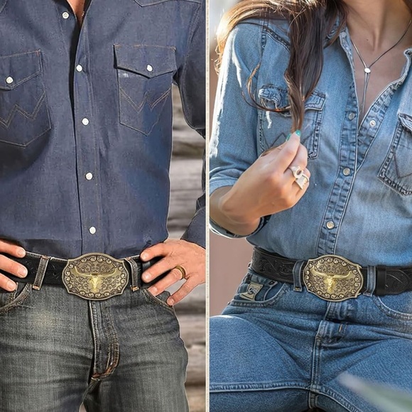 Western steer black embossed Leather Belt with Gold Buckle size medium 30-34”